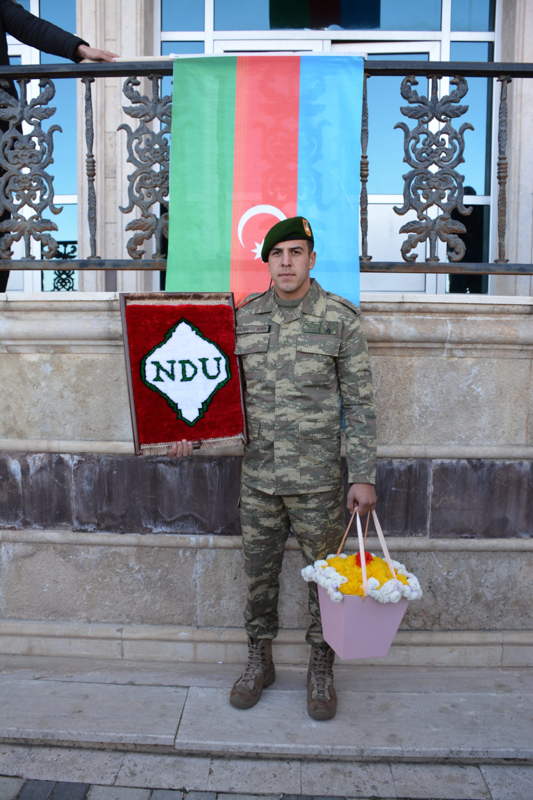 Naxçıvan Dövlət Universitetinin hərbçi tələbəsi Fəxri Qazıbəyov ali təhsil ocağında fəxrlə qarşılanıb Naxçıvan Dövlət Universitetinin hərbçi tələbəsi Fəxri Qazıbəyov ali təhsil ocağında fəxrlə qarşılanıb