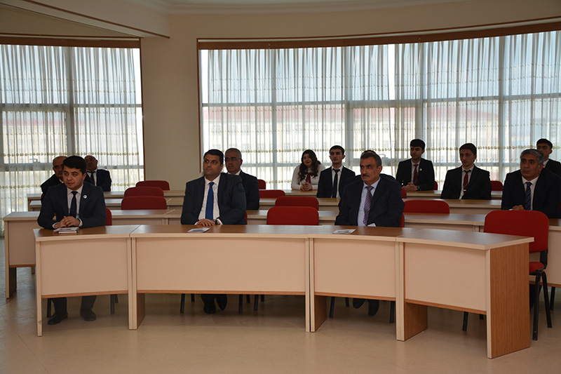 Oxunması zəruri olan kitablar artıq mobil tətbiq vasitəsilə də oxunacaq Oxunması zəruri olan kitablar artıq mobil tətbiq vasitəsilə də oxunacaq