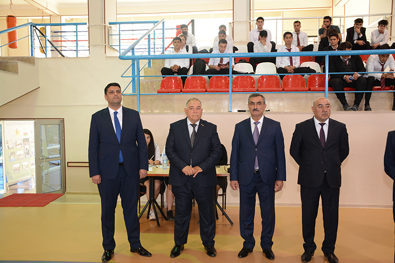 Naxçıvan Dövlət Universiteti İdman kompleksində basketbol üzrə ictimai hakimlər hazırlanır