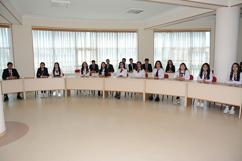 Naxçıvan Dövlət Universtetində “Müasir gəncliyin missiyasi- dövlətçiliyə sədaqət”dəyirmi masa təşkil olunub Naxçıvan Dövlət Universtetində “Müasir gəncliyin missiyasi- dövlətçiliyə sədaqət”dəyirmi masa təşkil olunub