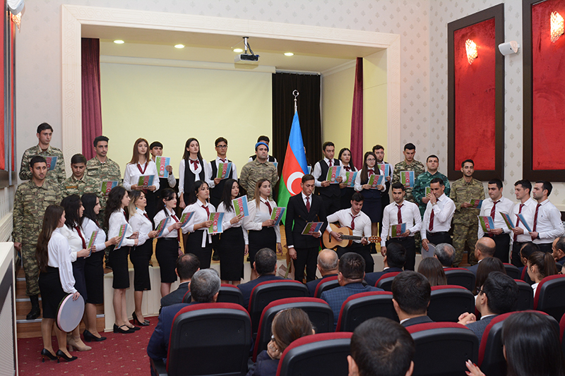 Naxçıvan Dövlət Universitetində “9 noyabr – Dövlət Bayrağı Günü”nə həsr edilən tədbir keçirilib Naxçıvan Dövlət Universitetində “9 noyabr – Dövlət Bayrağı Günü”nə həsr edilən tədbir keçirilib