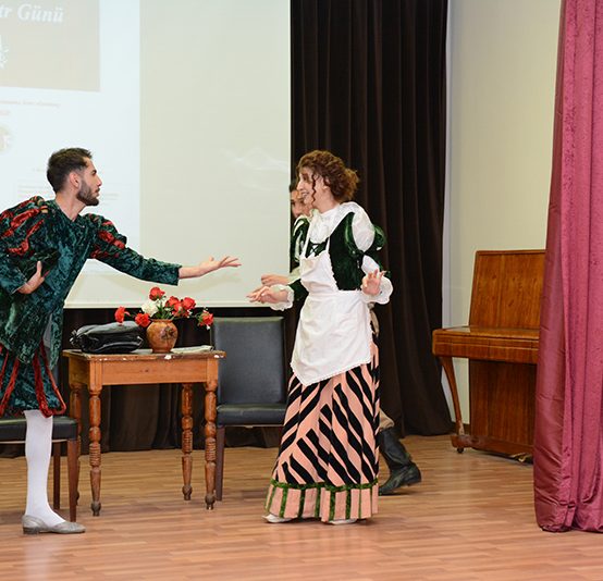 Naxçıvan Dövlət Universitetində Milli teatrın yaranmasının 150-ci ildönümü qeyd olunub