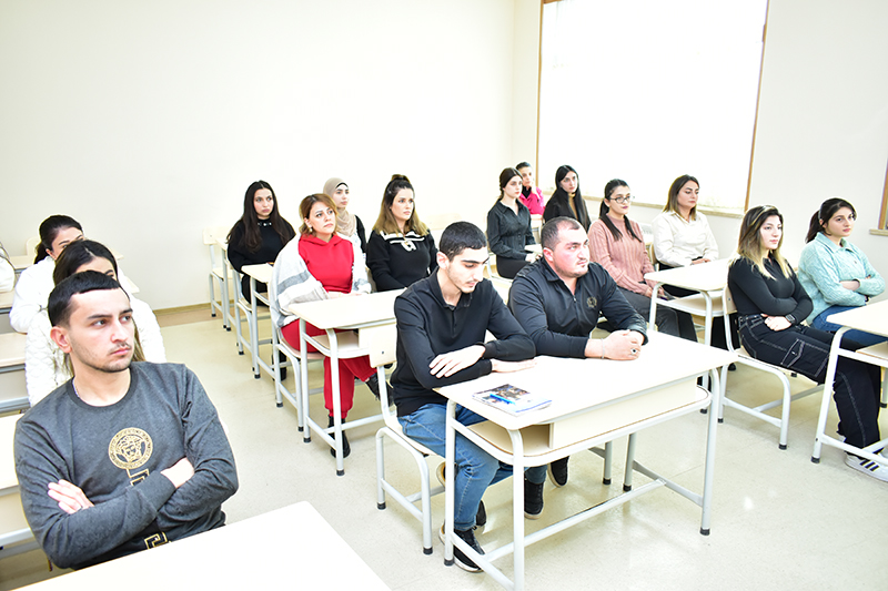 Bu gün Naxçıvan Dövlət Universitetində keçirilən ilk dərslər 20 Yanvar-Ümumxalq Hüzn Gününə həsr edilib